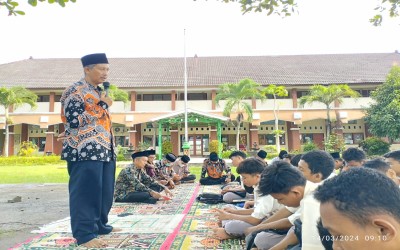 Pesantren Ramadhan Tingkatkan Kedisiplinan Siswa MAN Lombok Barat dalam Beribadah